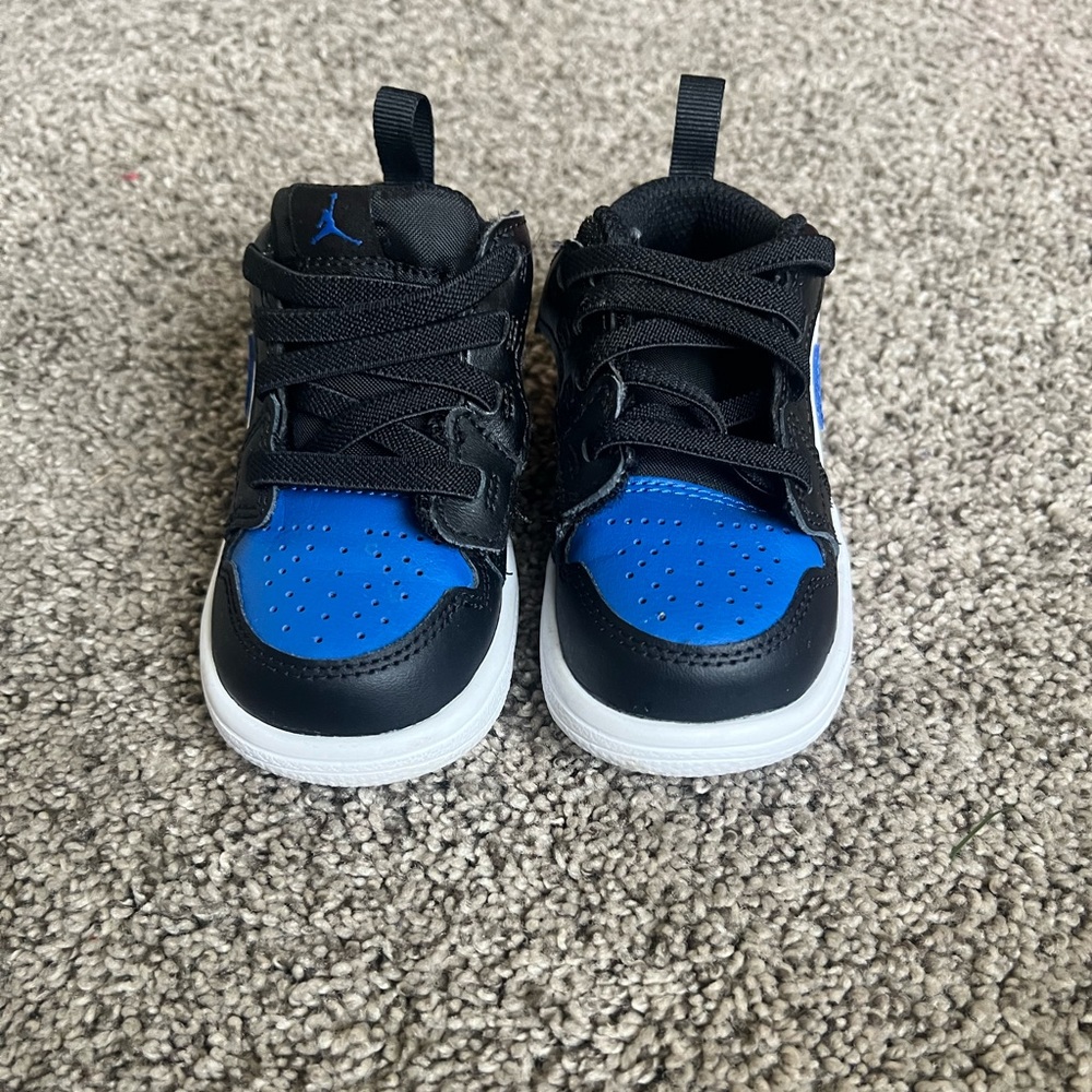 Jordan 1 Low - toddler sz5
